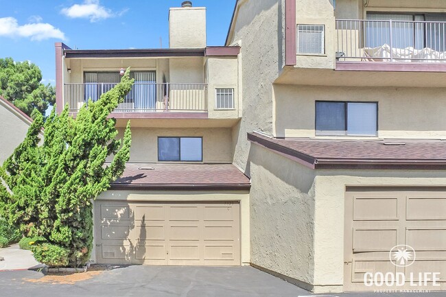 Building Photo - Beautiful 2B/2.5BA Townhome w/ Attached Ga...
