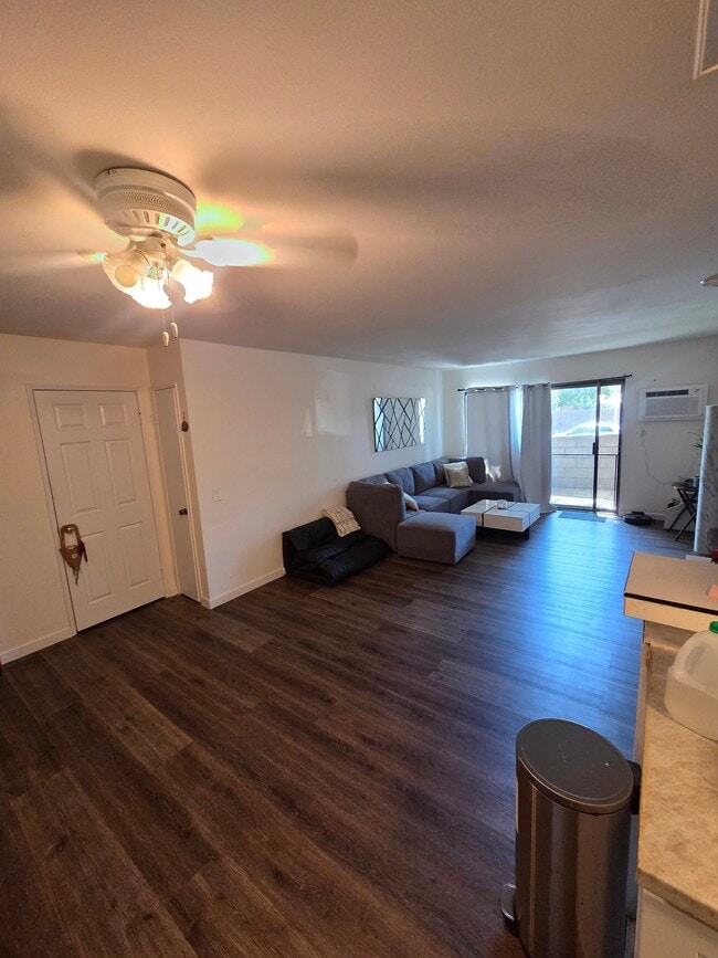 Photo - 20234 Cantara St