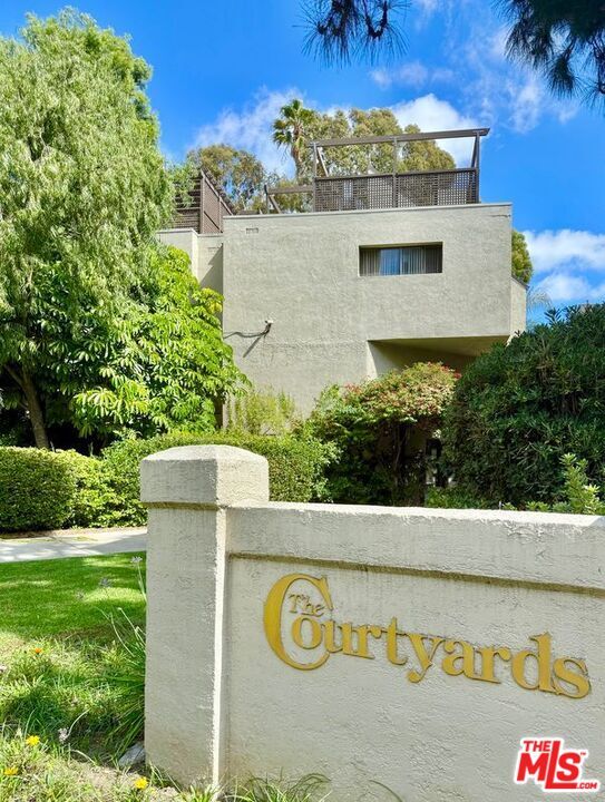 Photo - 950 Kings Rd Unit 205