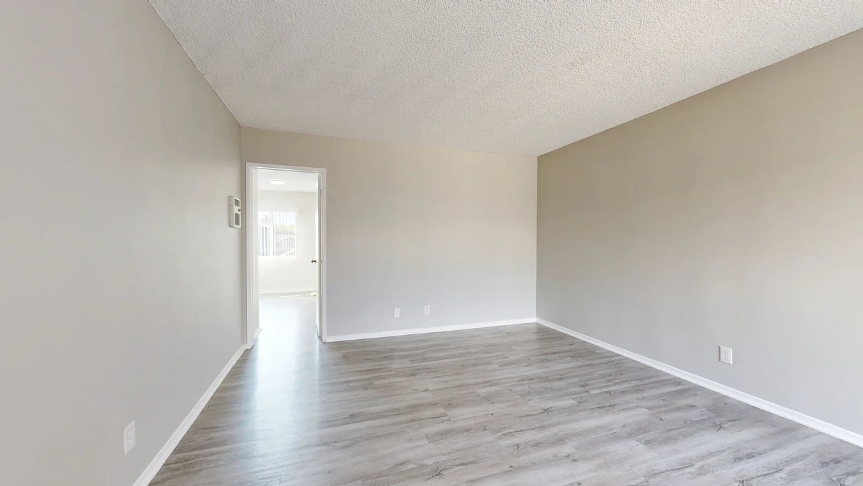 3D Tour - 316 Gladys Ave