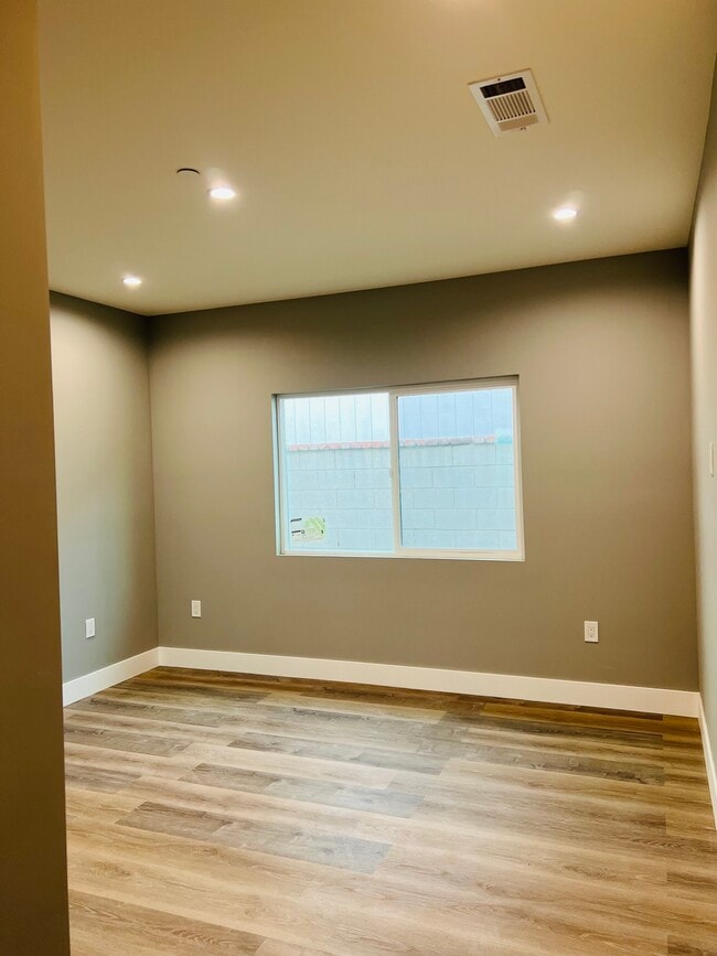 Photo - 6227 Orion Ave