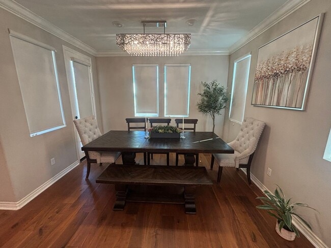 Photo - 4-Bedroom Home with Solar, Loft, and Gated Community Amenities in Valencia!