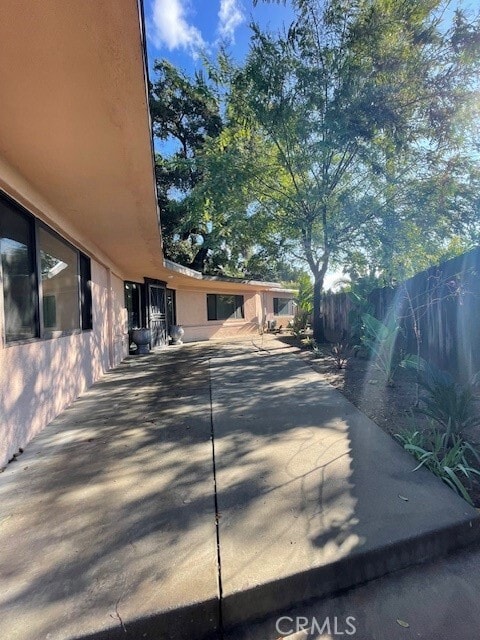 Photo - 1445 Edgecliff Ln Townhome