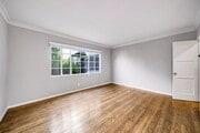Photo - 681 Levering Ave Unit 681