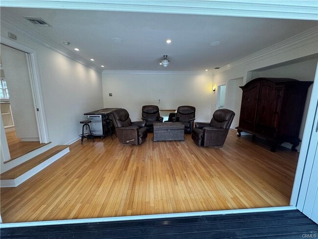 Photo - 4455 California Ave