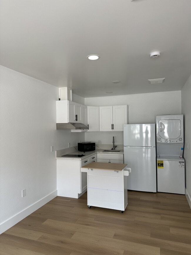 Photo - 14601 Lofty St Unit Apt 1