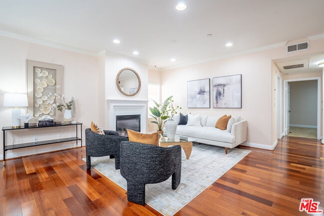 Photo - 616 S Wilton Pl Unit 103
