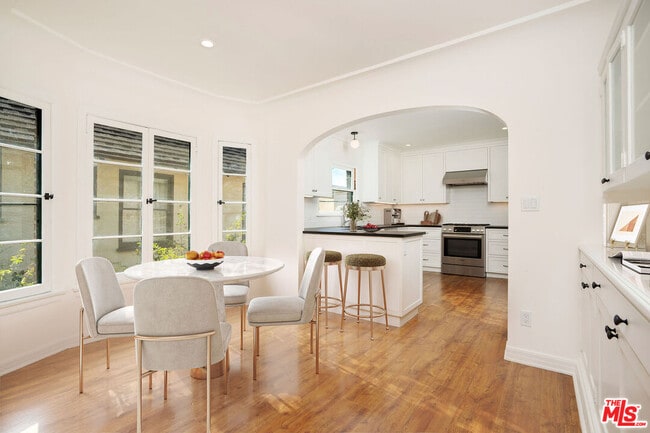 Photo - 135 N Orange Dr