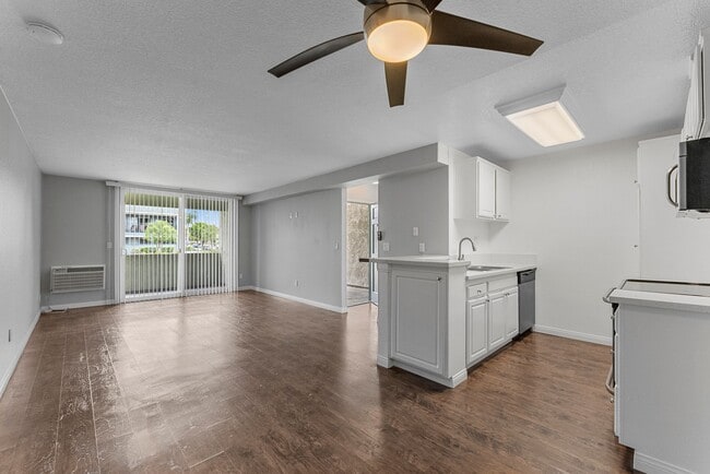 Photo - Serena Vista Apartments