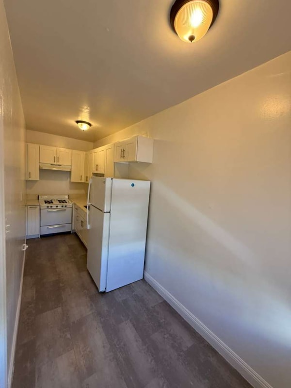 Photo - 3950 W 8th St Unit 304