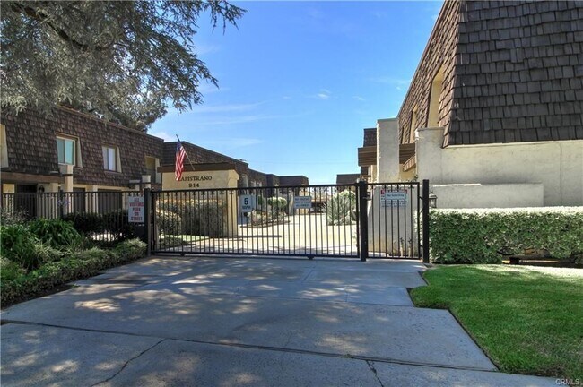 Photo - 914 Fairview Ave Condo Unit 10