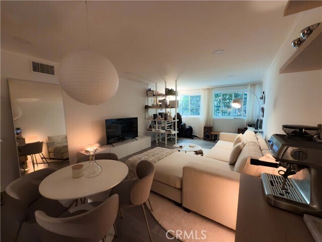 Photo - 532 N Rossmore Ave Unit 102