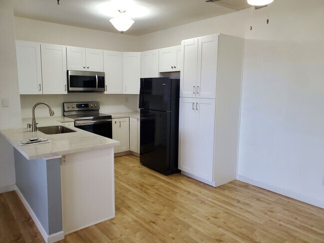 Photo - ALVA RD - 1st Floor 2 Bd / 2 Ba Condo in Rancho Bernardo w/ 2 Parking & Many Amenities Unit 2118