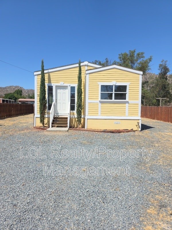 Photo - 32958 CA-74 House