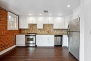 1BR, 1BA -650SF - 1236 N Flores St Apartments