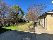 Photo - 661 W Lochleven St