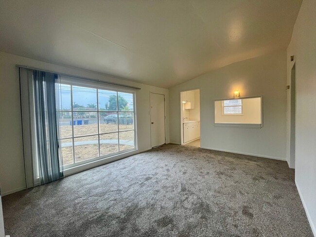 Building Photo - Quaint Single Story Studio Home in El Cajon