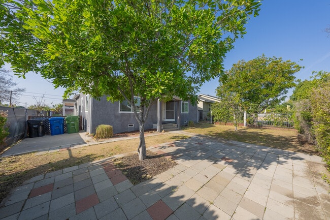 Photo - 7503 Camellia Ave