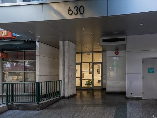 Photo - 630 W 6th St Unit APT 416