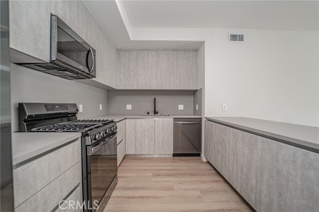 Photo - 2828 London St Unit 206