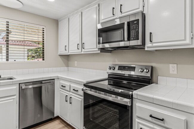 Photo - 4225 Asher St