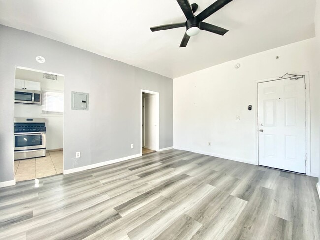 Photo - The Ritz Apartments