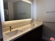 Photo - 1041 Glendon Ave Unit 5110