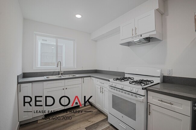 Building Photo - 2837 San Marino St
