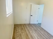 Photo - 18548 Arminta St