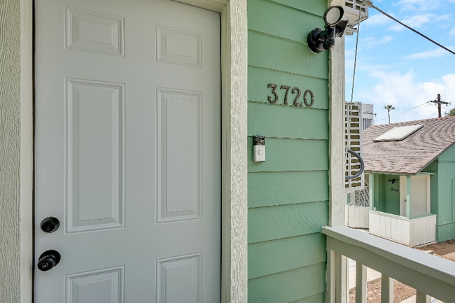 Photo - 3718-3726 First Ave. Unit 3720