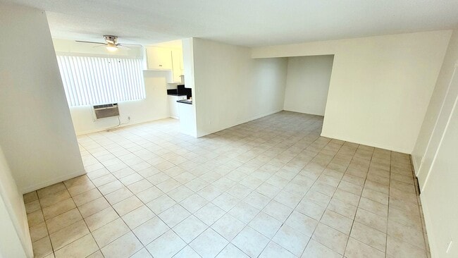 Living room - Anderson Park Apartments Unit 3N