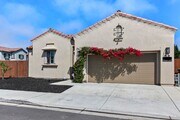 Photo - 4463 Manzanita St
