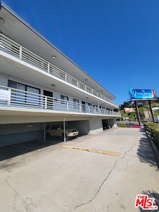 Building Photo - 4641 S Slauson Ave Rental