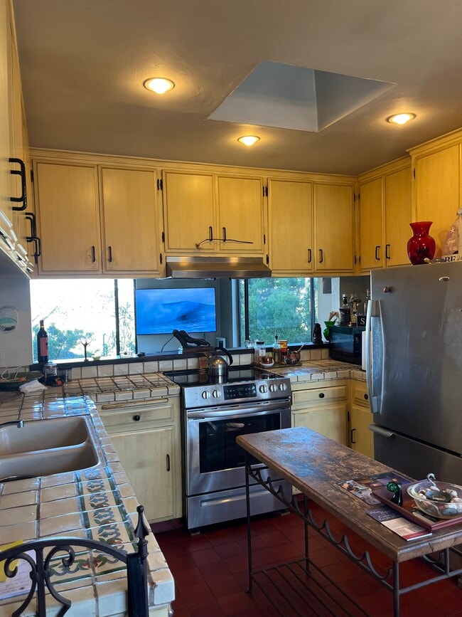 Photo - 7221 Earldom Ave