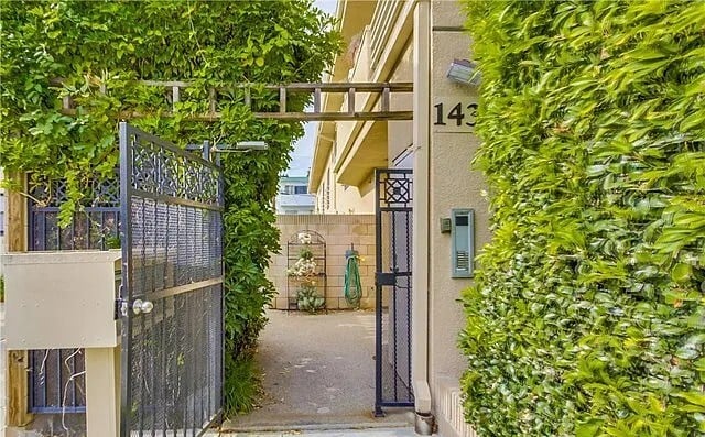 Photo - 1431 S Bedford St Unit #4