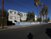 1171 - 1185 N Kenmore Ave - 1171 N Kenmore Apartments
