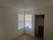 Photo - 15086 Dakota St