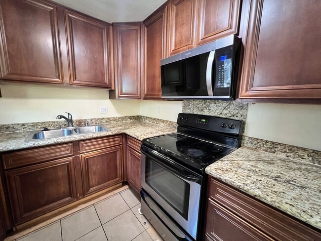 Photo - Beautiful Condo For Rent Near in Linda Vista Unit 12