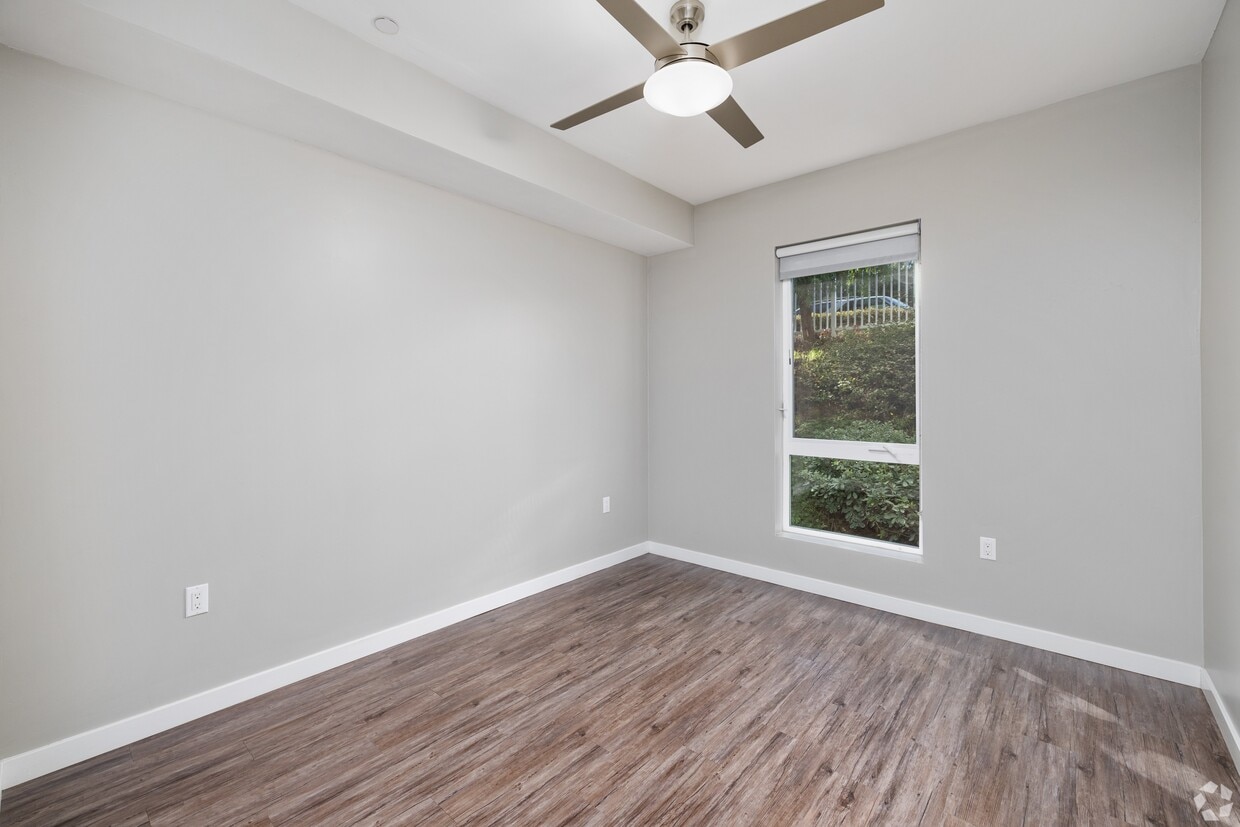 Floor Plan - 2 Bed 2 Bath Mid Rise Luxury