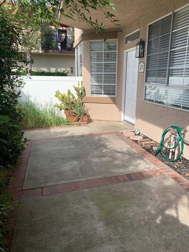 Photo - 2 bed / 2 bath unit in RSM available August 6th!!