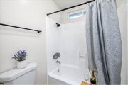 Studio - 500SF - Bathroom - DOTY (Ocean Breeze)