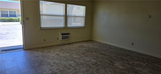 Photo - 2305 Mountain Ave N