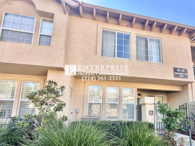 Building Photo - Move-In Ready Gem: Fully Updated 2-Bedroom Home in Aliso Viejo Unit 0