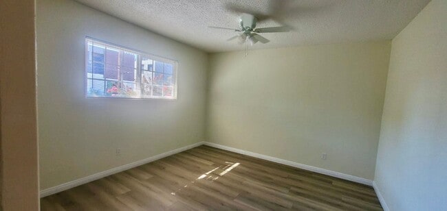 Building Photo - Charming 1-Bedroom Apartment in Prime Van ... Unit 11