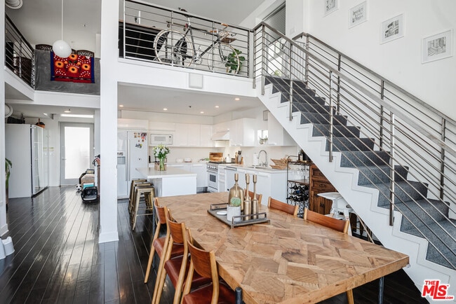 Photo - 13326 Beach Ave Unit 202