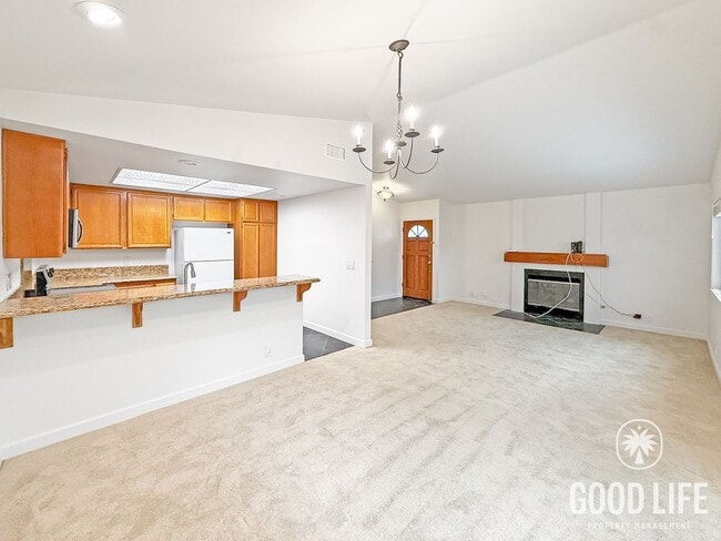 Photo - harming 2BR/2BA Townhome with Private Yard & 2-Car Garage in UTC