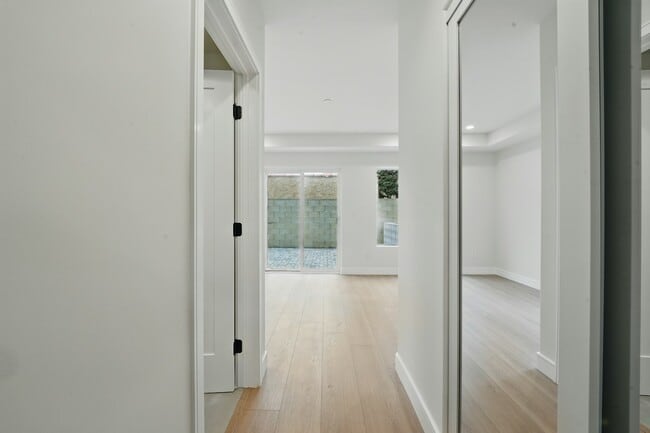 Photo - 8234 Blackburn Ave