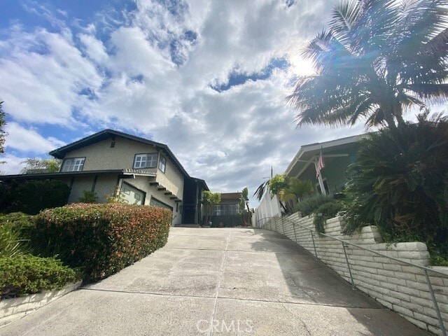 Photo - 207 Esplanade