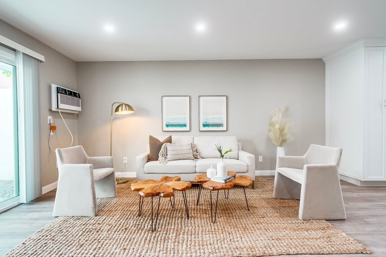 Floor Plan - 2 Bed 2 Bath with patio