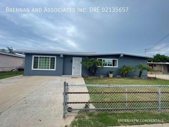 Building Photo - 820 Hickory Ct